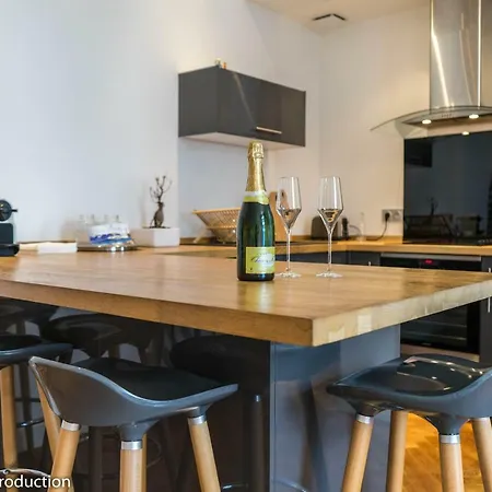 Charming Haussmannien 50m2 - Center アパート