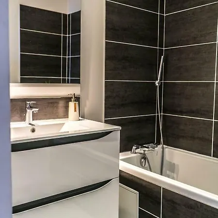 Charming Haussmannien 50m2 - Center Apartment