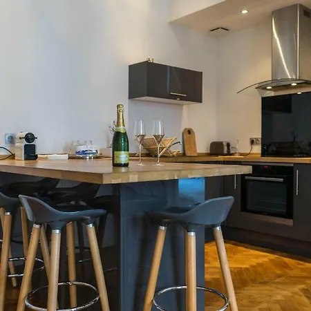 Charming Haussmannien 50m2 - Center Apartment *